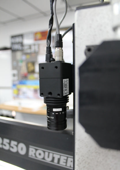 Vision DACS (Digitally Aligned Cutting System) (Available on 16 Series and larger engravers)